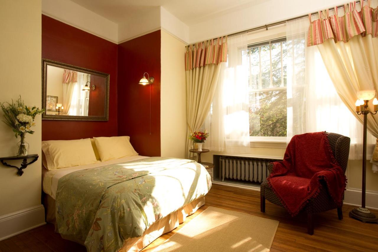 Sweet Biscuit Inn Эшвилл Экстерьер фото
