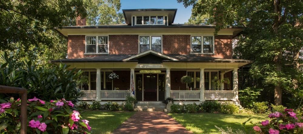 Sweet Biscuit Inn Эшвилл Экстерьер фото